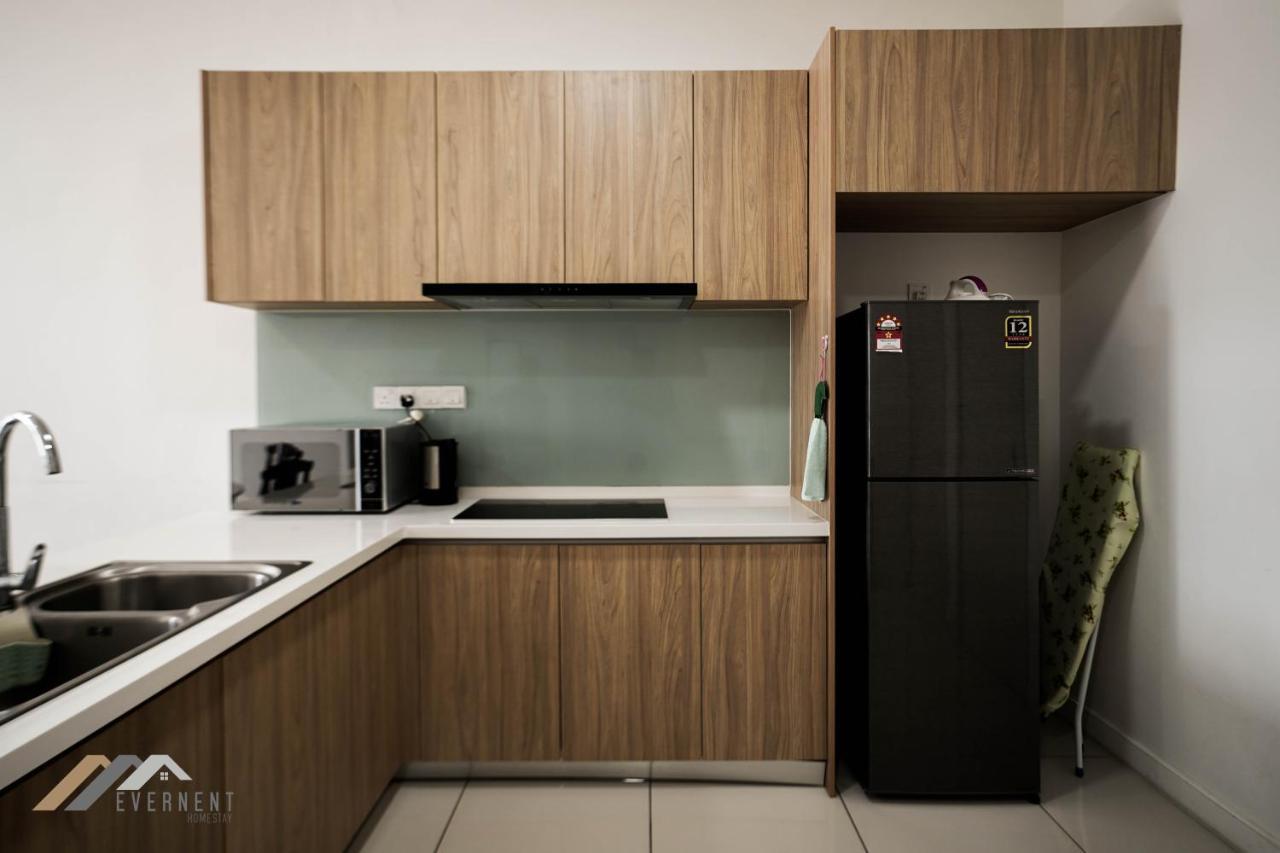 Marina Times Square Homestay By Evernent Мірі Екстер'єр фото