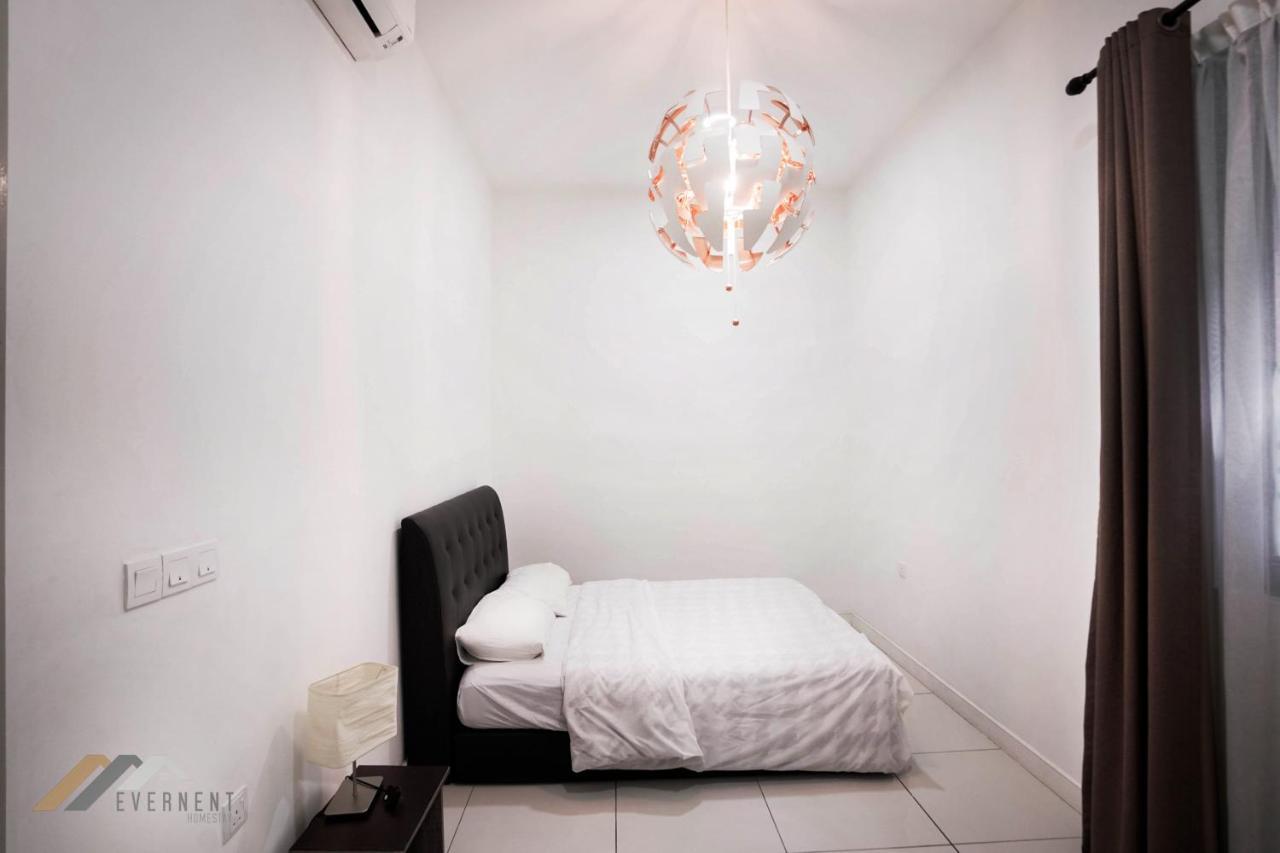 Marina Times Square Homestay By Evernent Мірі Екстер'єр фото